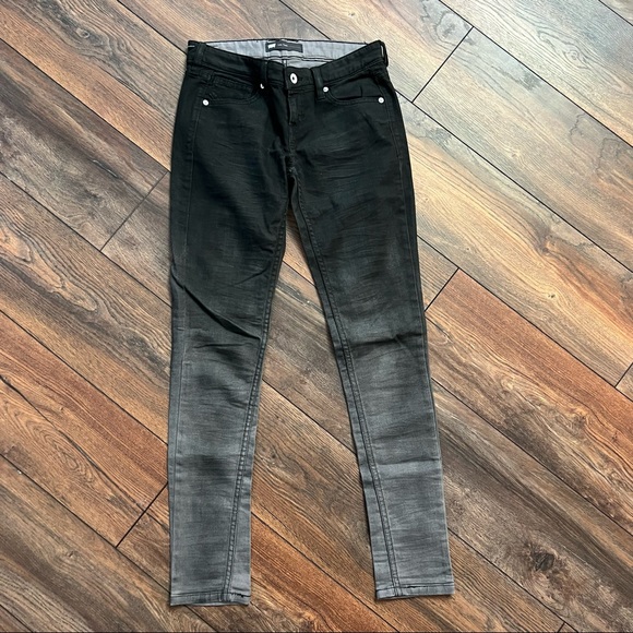Cropped Levi Jeans - Picture 1 of 3